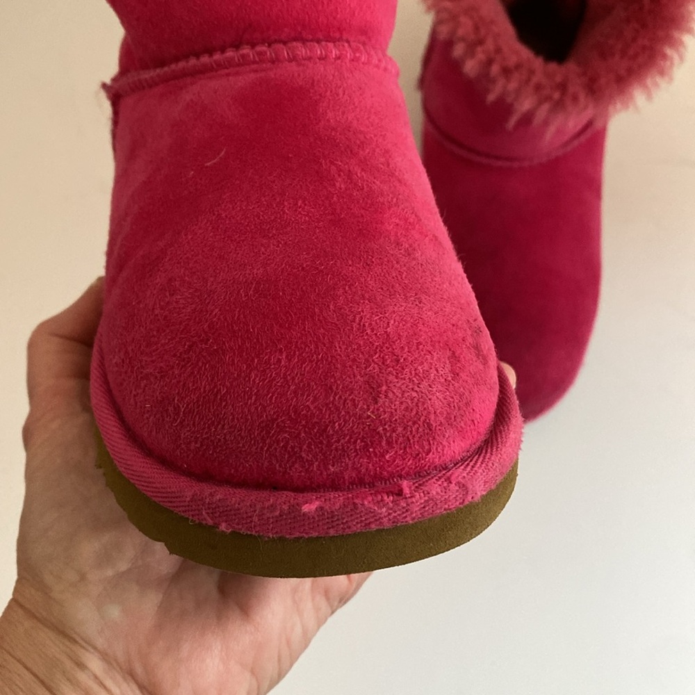 Ugg Pink/Magenta Furry Boots Kids Size 5-5.5 - Picture 13 of 13